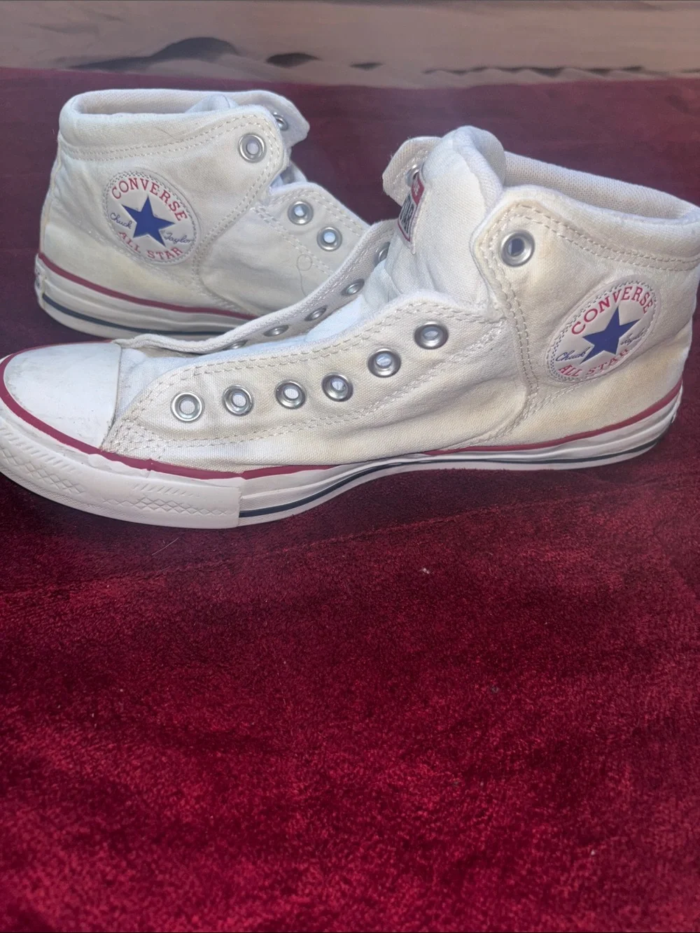 Converse men White High-Top Sneakers with Red Trim